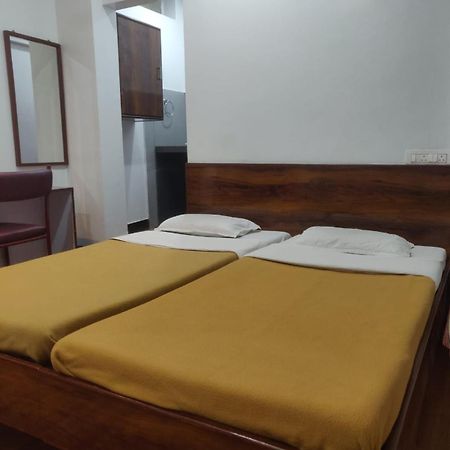 Hotel Parth Residency Kolhapur Extérieur photo
