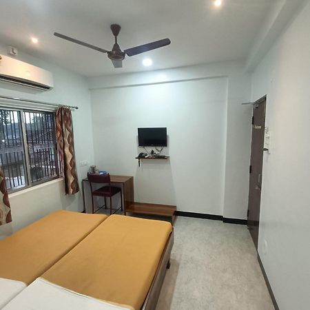 Hotel Parth Residency Kolhapur Extérieur photo