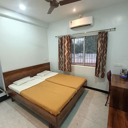 Hotel Parth Residency Kolhapur Extérieur photo