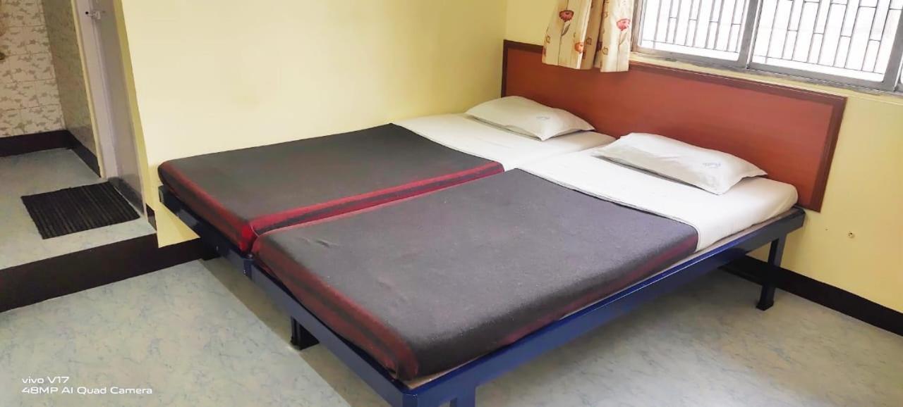 Hotel Parth Residency Kolhapur Extérieur photo