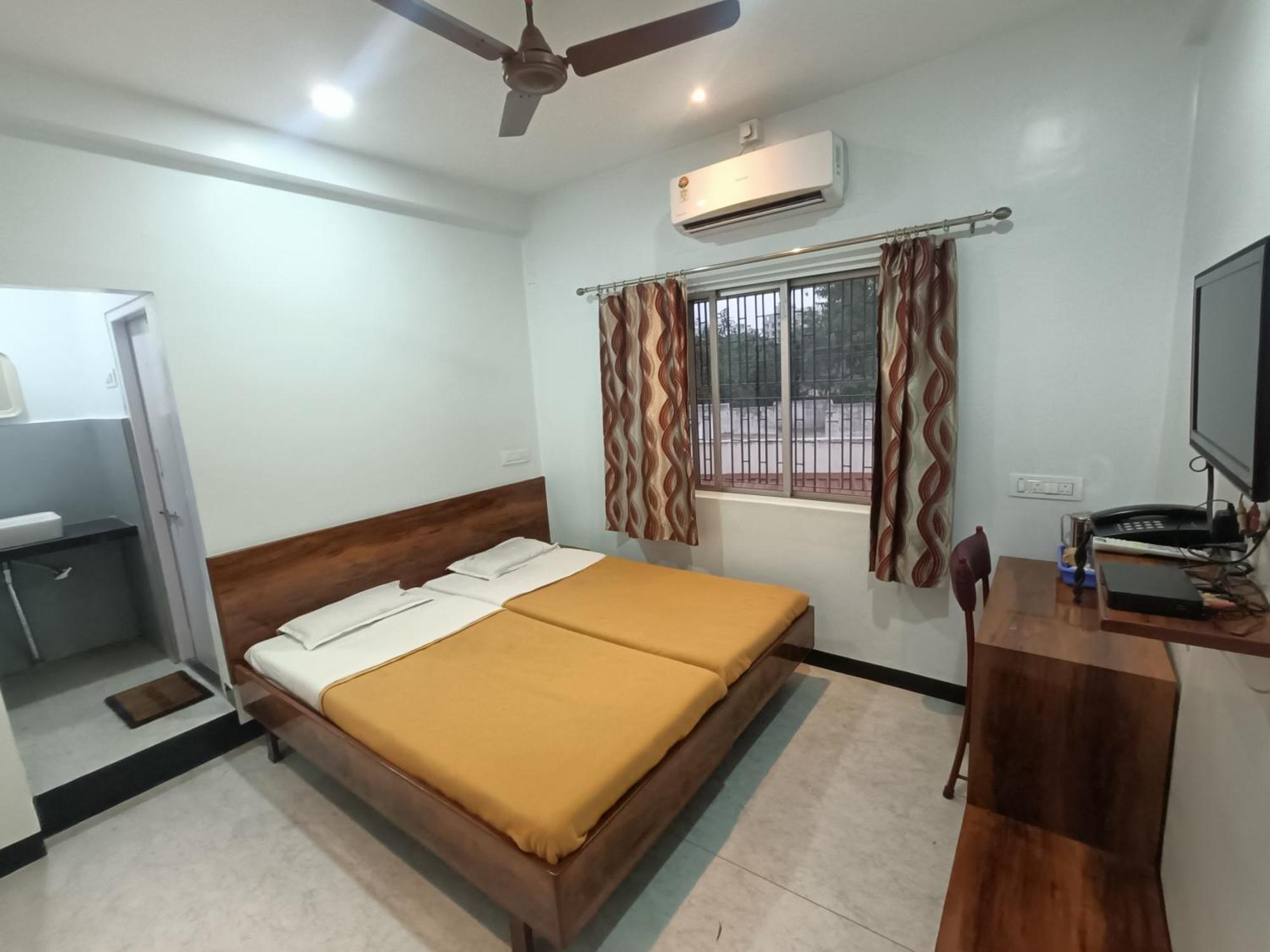 Hotel Parth Residency Kolhapur Extérieur photo