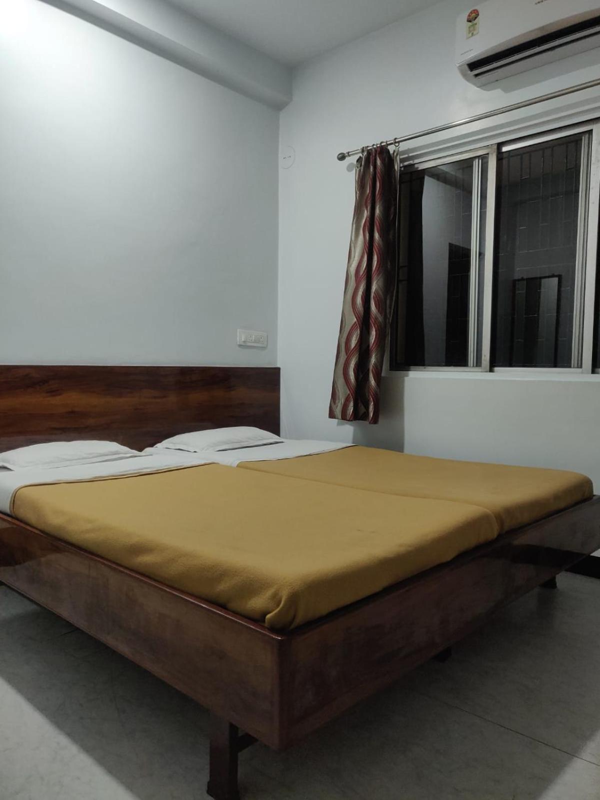 Hotel Parth Residency Kolhapur Extérieur photo