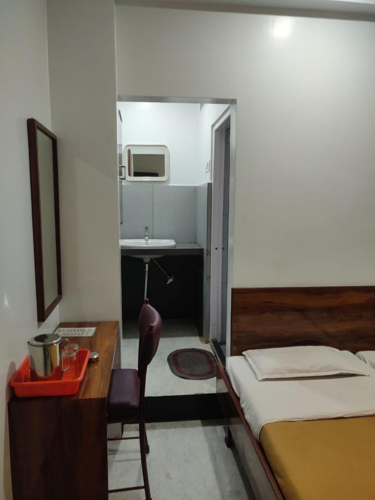 Hotel Parth Residency Kolhapur Extérieur photo