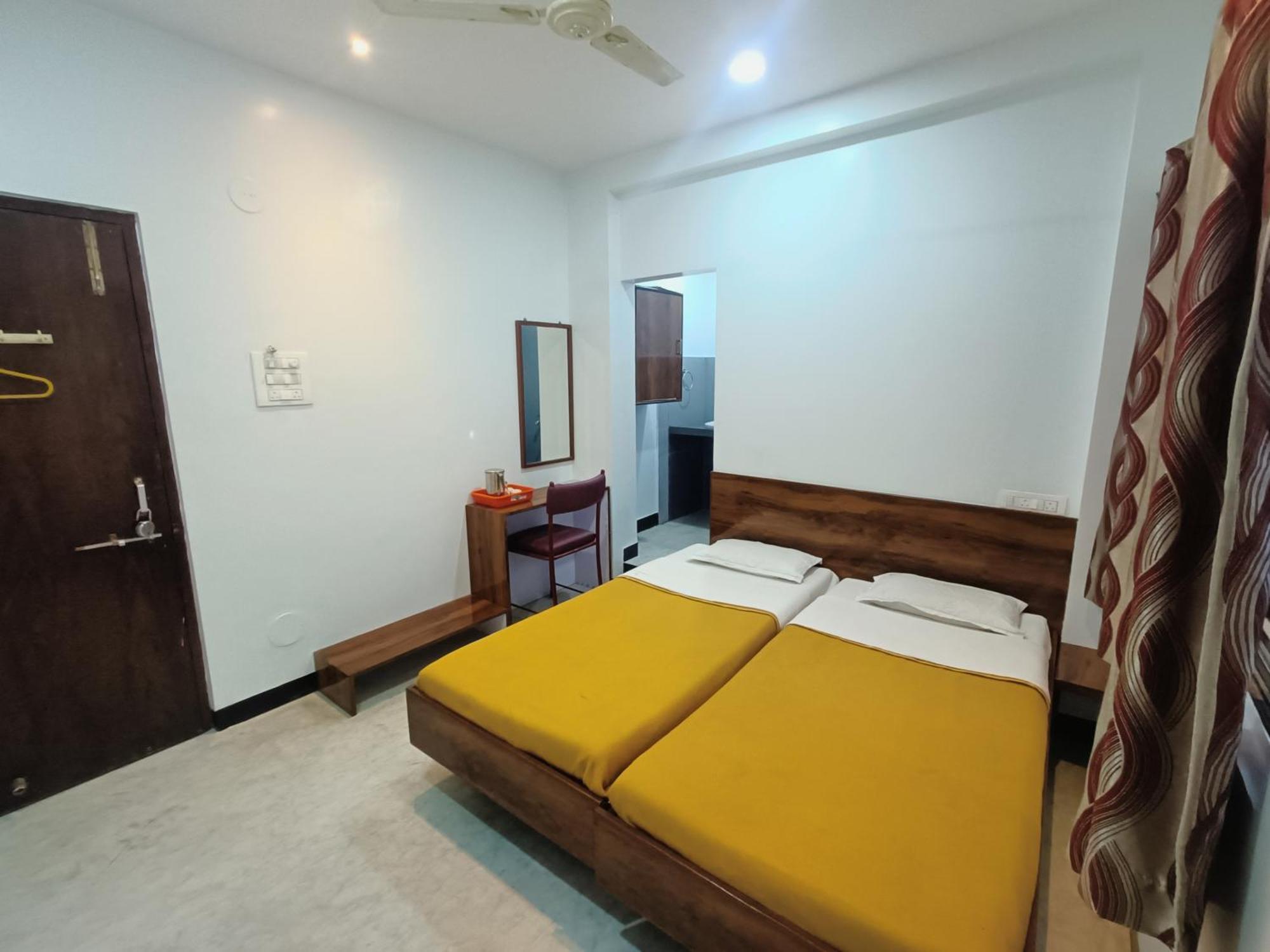 Hotel Parth Residency Kolhapur Extérieur photo