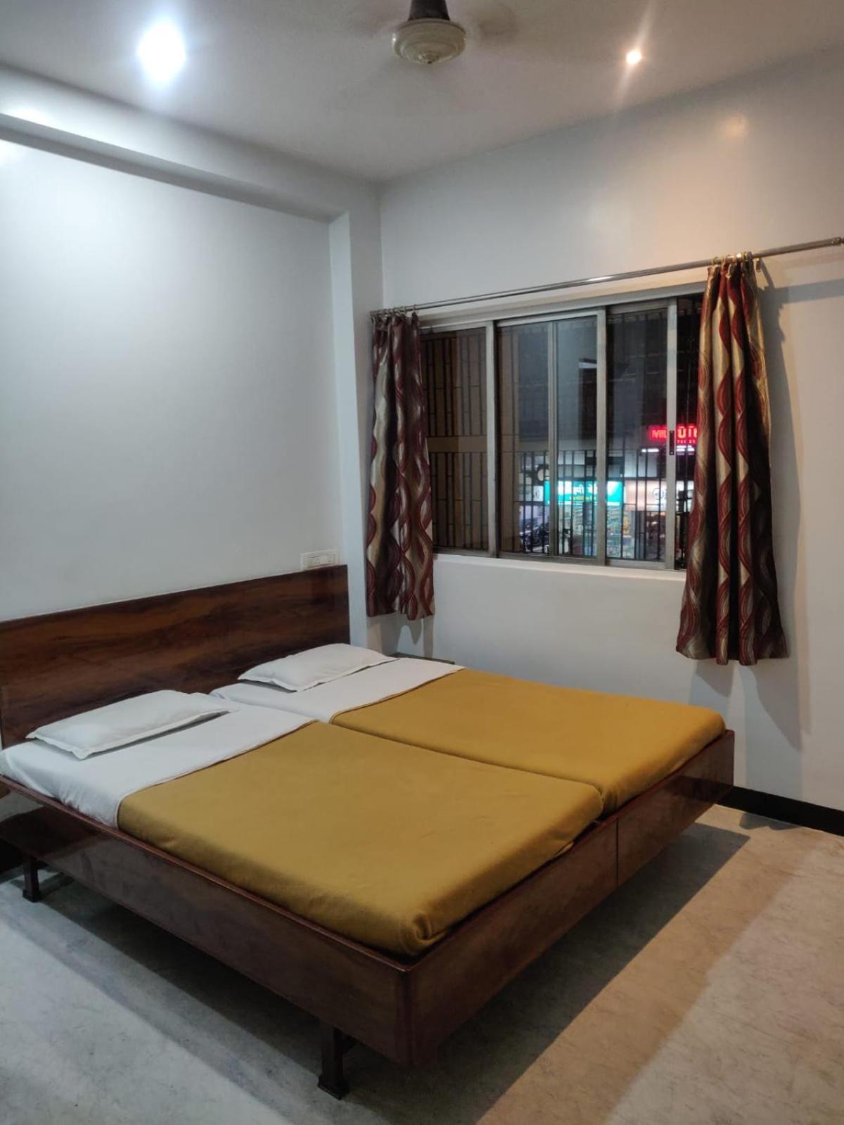 Hotel Parth Residency Kolhapur Extérieur photo